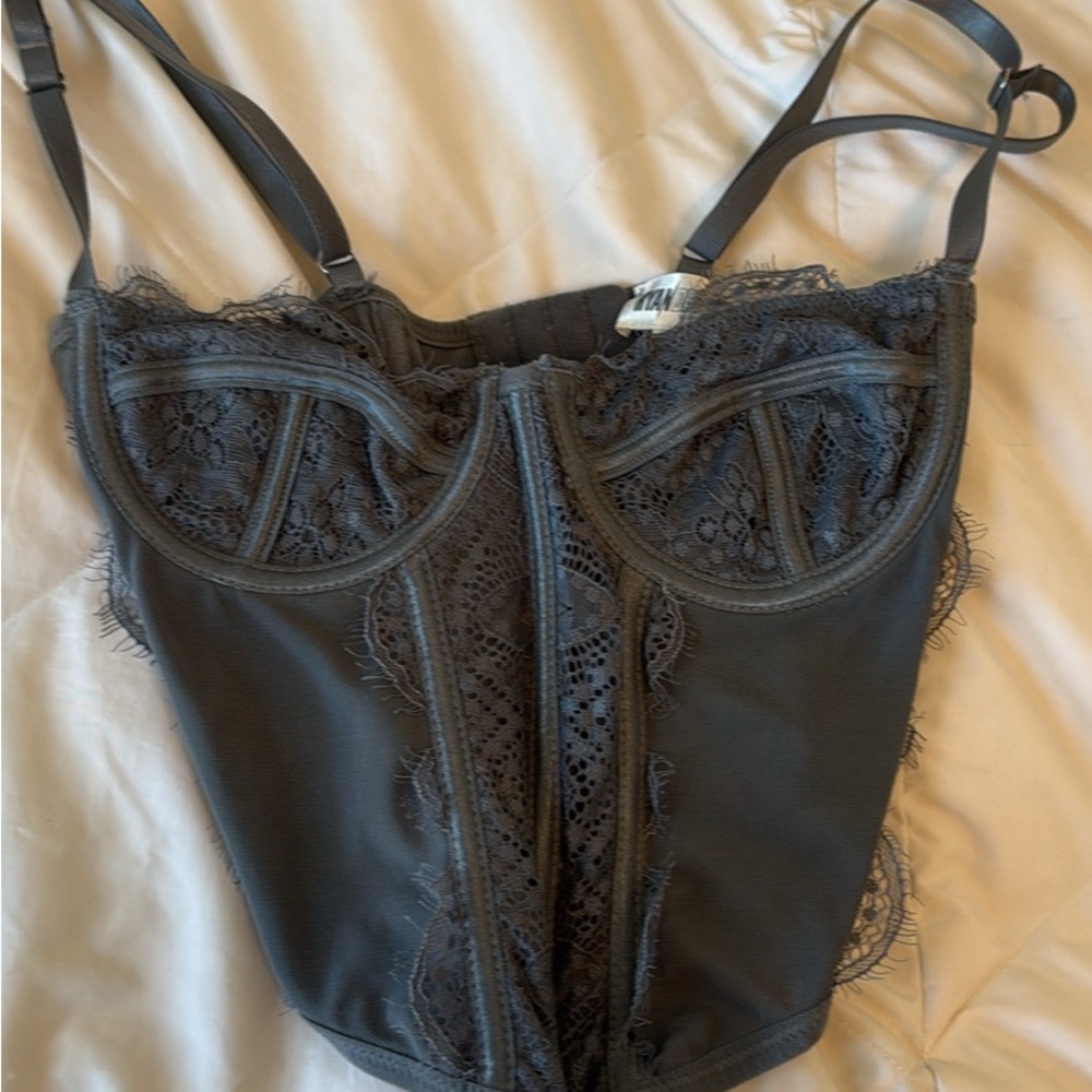 Elegant Black Lace Bustier